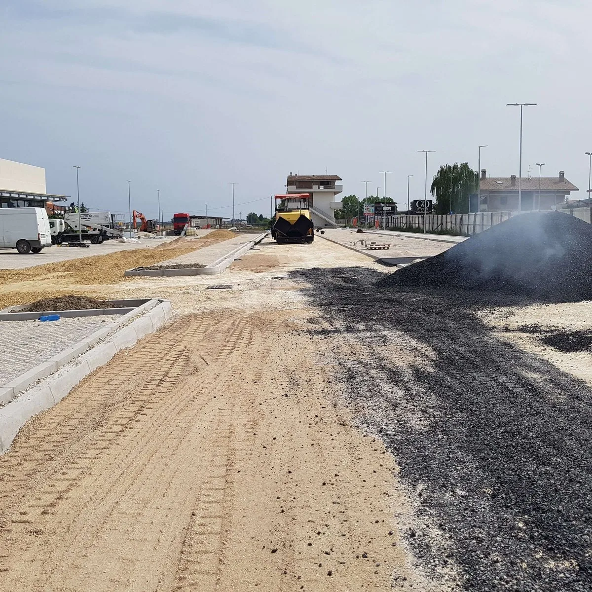 Lavori di asfaltatura Abruzzoservizi