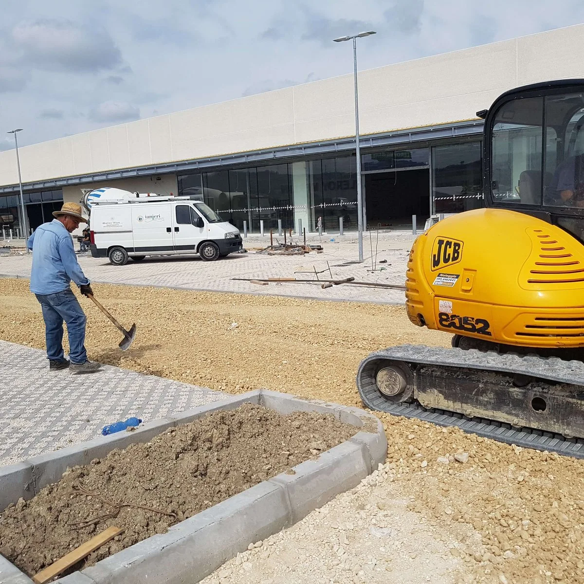 Lavori di asfaltatura Abruzzoservizi