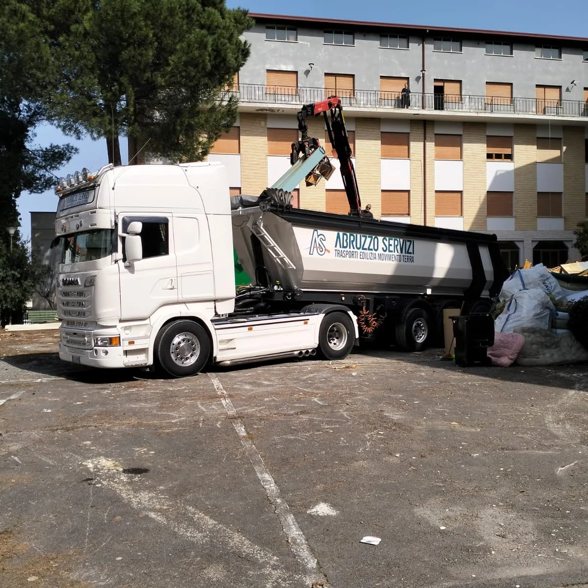 Demolizione Abruzzoservizi