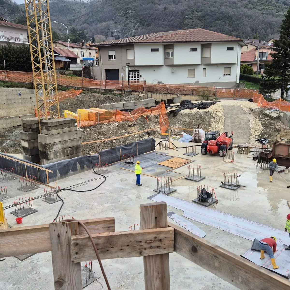 Cantiere edile Abruzzoservizi