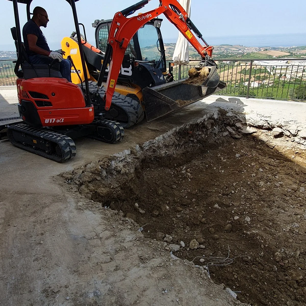 Realizzazione piscina Abruzzoservizi